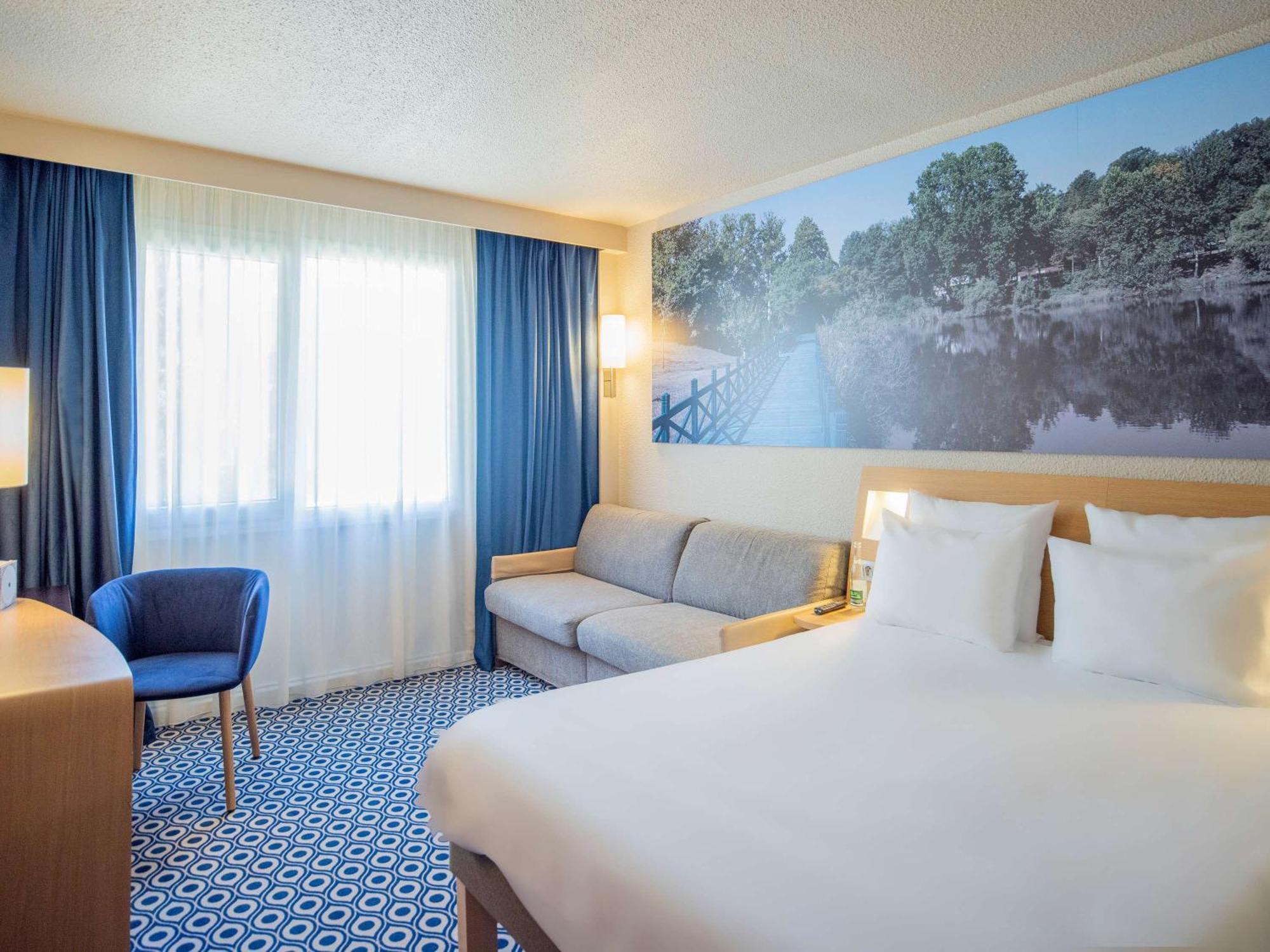 Novotel Orleans Chemins De Sologne Demeures De Campagne Buitenkant foto